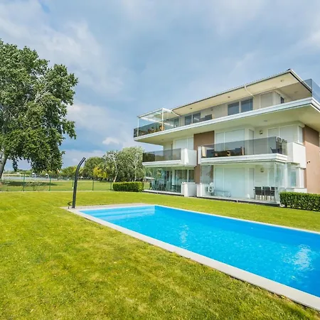 Myflat Luxy Apartament Siófok